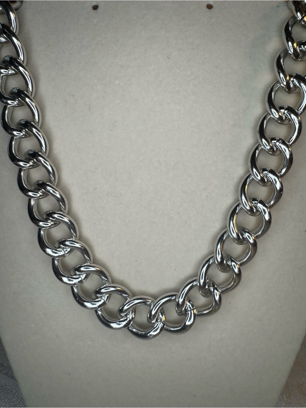 New And Lovely Classic Silver Chunky Chain Necklace